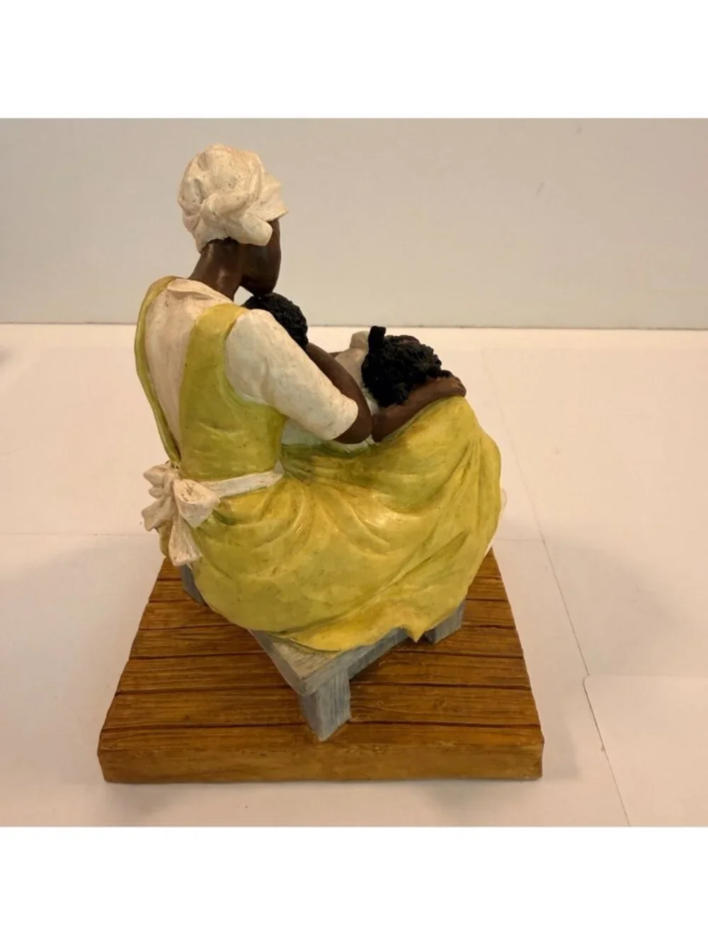 Vintage Annie Lee Loving Arms Sass n Class African American Figurine 1998